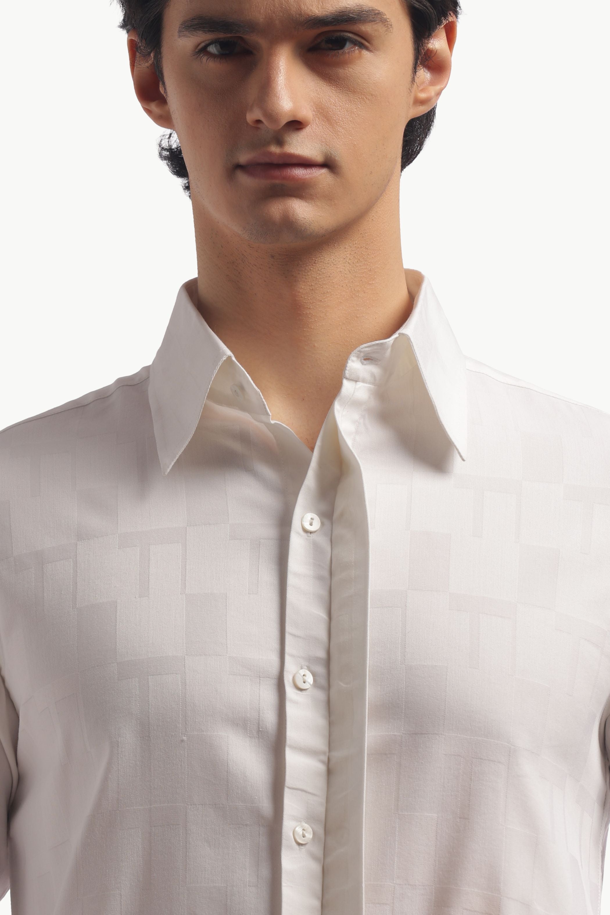 White Solid Relax Fit Shirt
