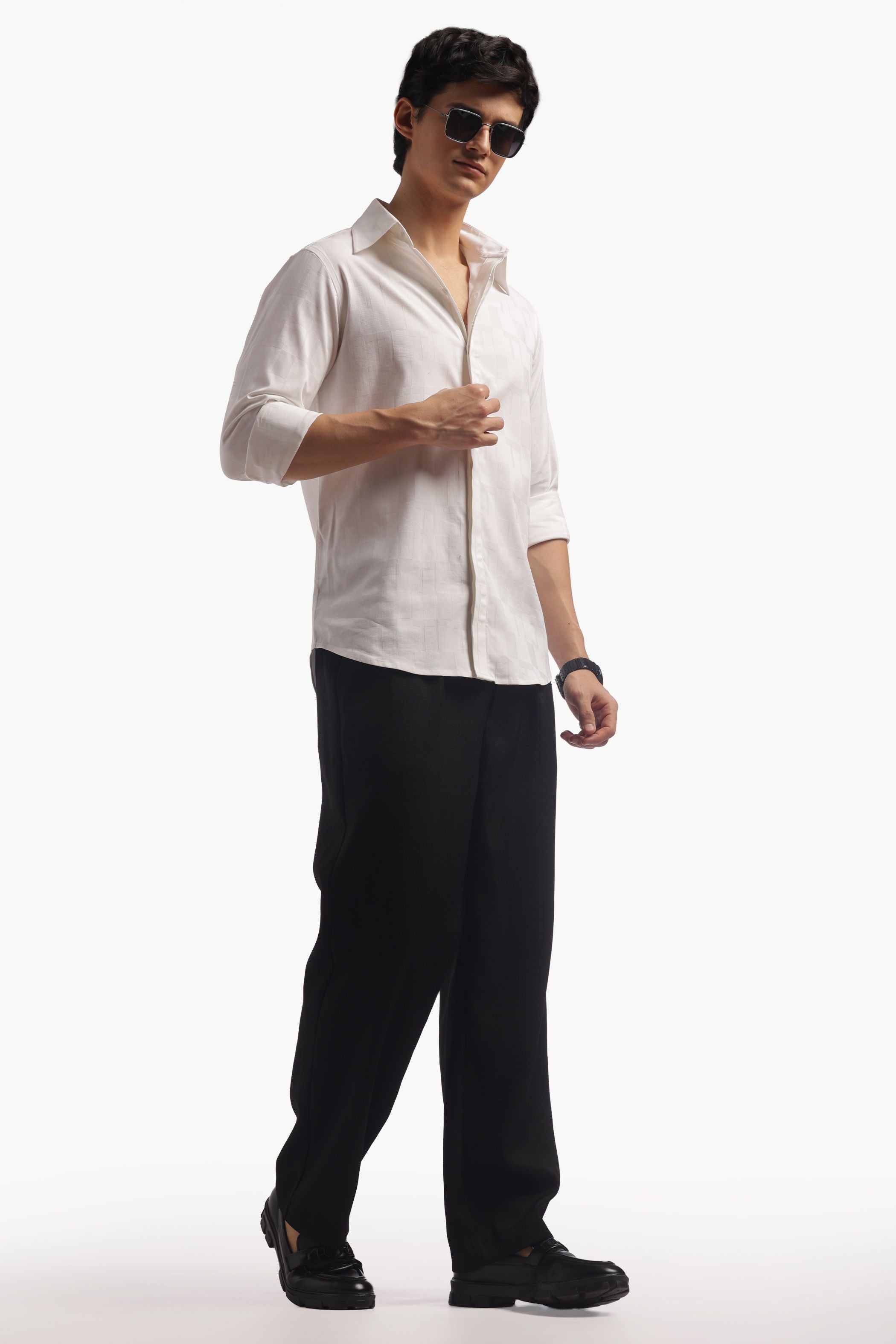White Solid Relax Fit Shirt