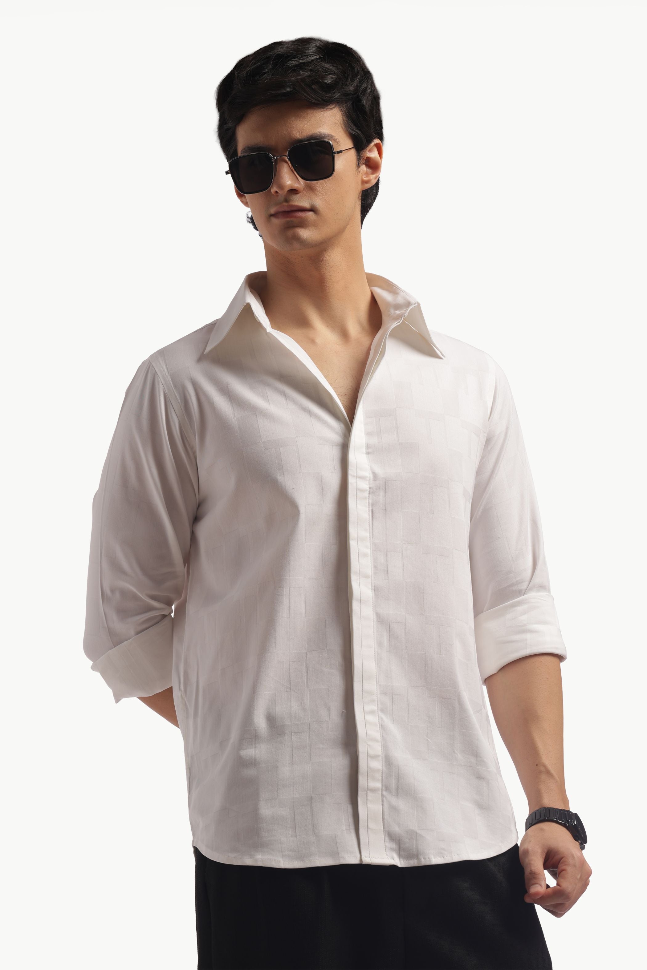 White Solid Relax Fit Shirt for Men